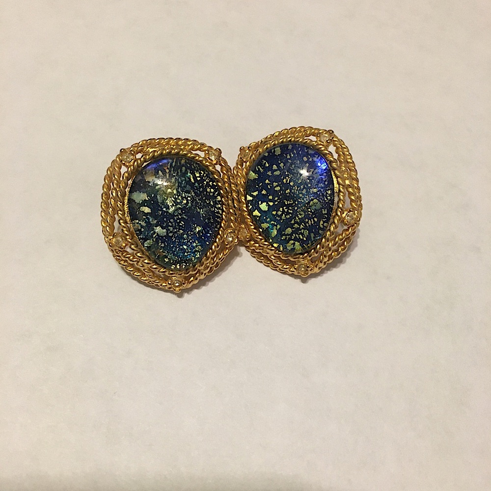 💚💚 Emerald Green Earrings